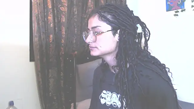 Lili  Clan online show from July 2026 03:44:01 AM