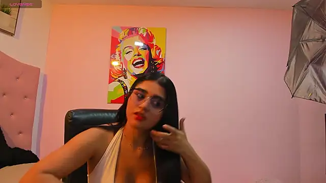 mila quin online show from February 2026 07:24:02 PM