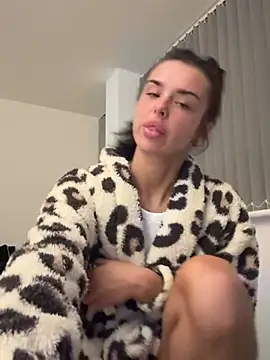 Amberbanxx online show from April 2026 09:49:02 PM