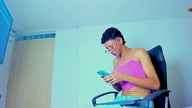 Alan cute online show from February 2026 06:48:01 PM