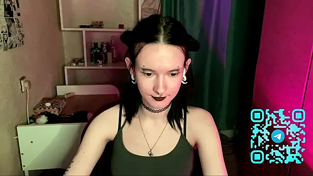 MabelDefina online show from April 2026 01:03:02 PM
