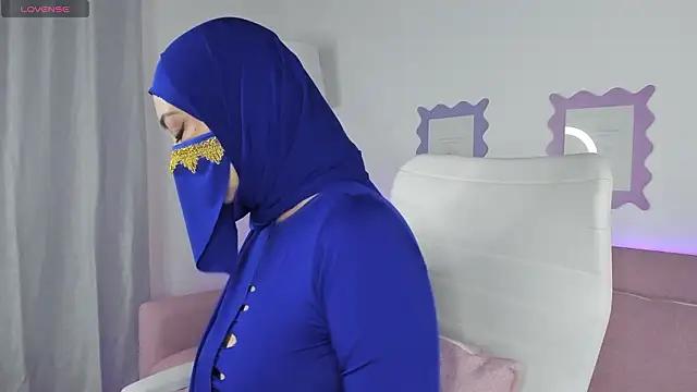 Snapshot of Layla_Sahar chatting on February 2026 12:34:01 PM Layla Sahar online show from February 2026 12:34:01 PM