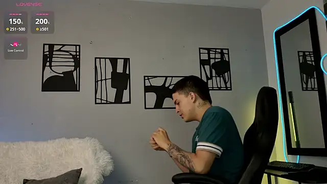 nico pelusa online show from April 2026 10:31:01 AM