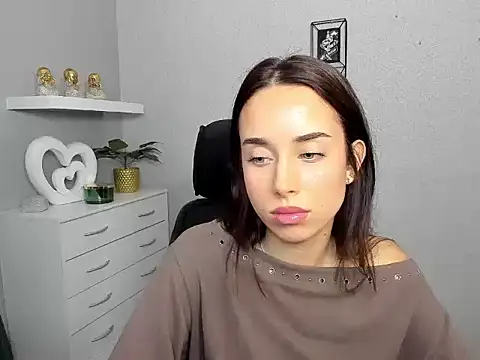 Snapshot of AdeleSolo chatting on February 2026 01:29:01 PM AdeleSolo online show from February 2026 01:29:01 PM