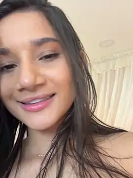 AlessiaVallmont online show from March 2026 12:05:01 AM