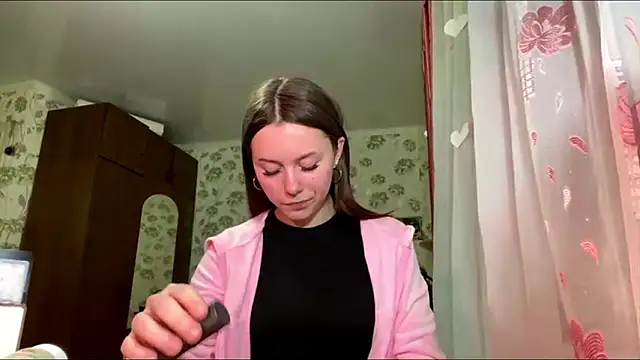 StephaniCute online show from March 2026 05:28:01 PM