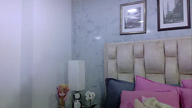IsabellaRossi online show from June 2026 02:49:01 AM