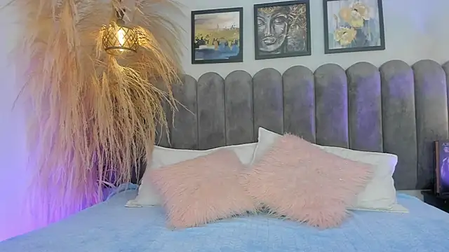 Bella  Peach online show from May 2026 03:22:01 AM