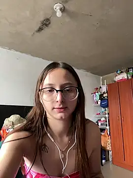 Snapshot of Aria__Rousse03 chatting on February 2026 02:37:02 PM Aria Rousse03 online show from February 2026 02:37:02 PM