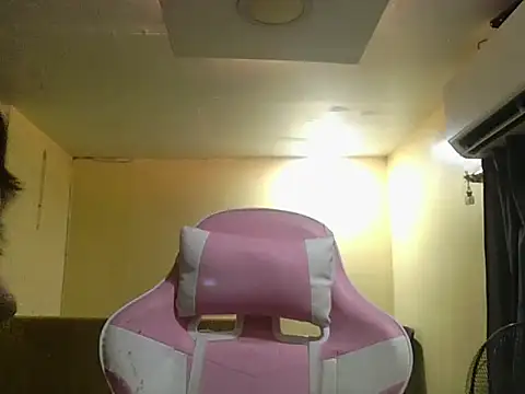 Luna Moonfang online show from April 2026 03:51:01 PM