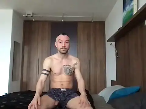 MikeVesrano online show from February 2026 07:04:01 AM