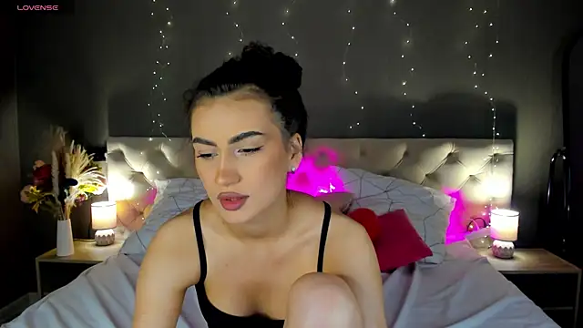 Adele Lanea online show from May 2026 12:40:01 AM
