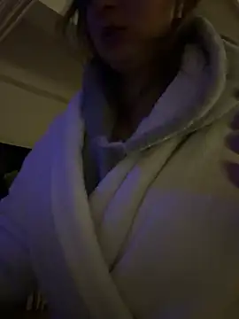 Snapshot of Frenchgirl45 chatting on April 2026 10:40:02 PM Frenchgirl45 online show from April 2026 10:40:02 PM