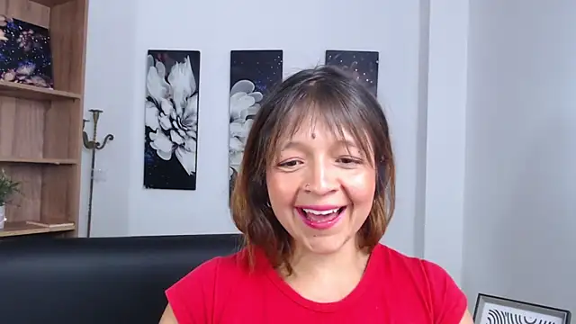 Queen fit77 online show from February 2026 12:06:01 PM