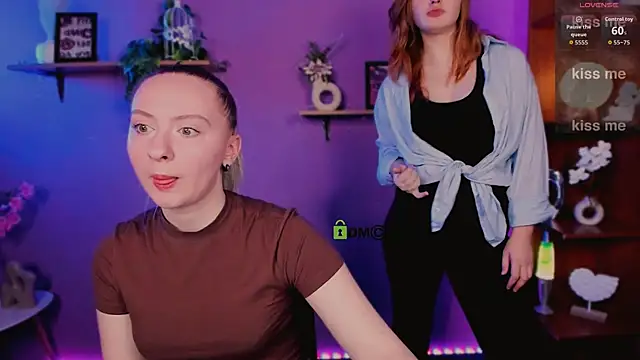 polly-cute online show from April 2026 08:14:01 PM