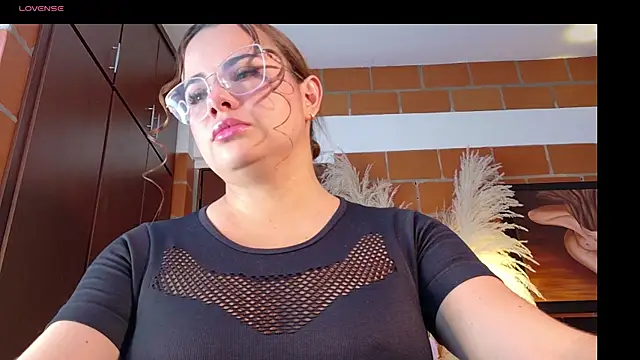 Snapshot of Aria__888 chatting on June 2026 03:50:01 PM Aria 888 online show from June 2026 03:50:01 PM