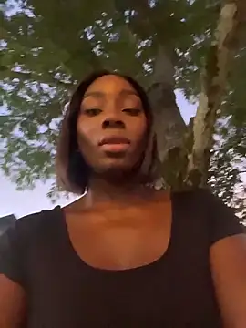 ZarahFerreira online show from March 2026 11:30:01 PM