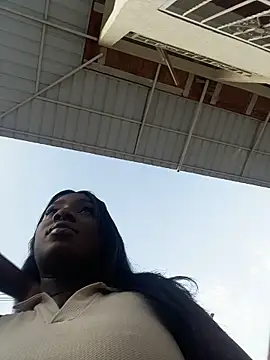 ZarahFerreira online show from March 2026 10:35:01 PM