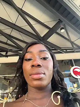 ZarahFerreira online show from April 2026 09:56:01 PM