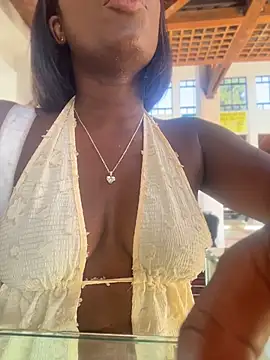 ZarahFerreira online show from May 2026 07:19:01 PM