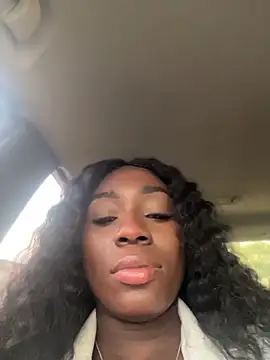 ZarahFerreira online show from May 2026 10:19:01 PM