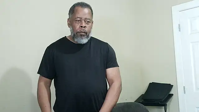 Cleozevo1961 online show from April 2026 04:21:02 PM