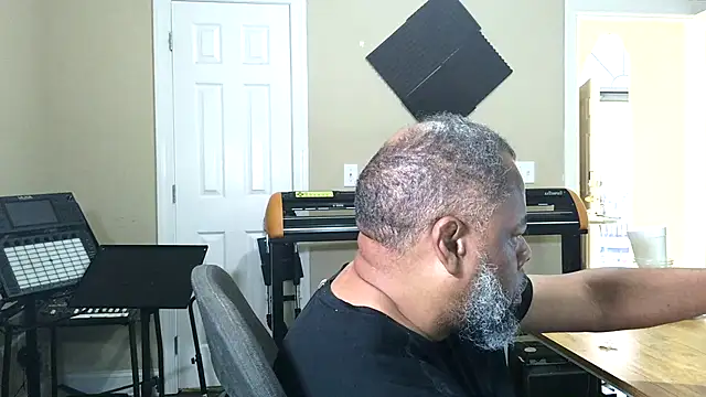 Cleozevo1961 online show from June 2026 11:56:02 AM