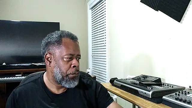 Cleozevo1961 online show from August 2026 01:53:01 AM