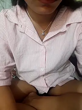 Snapshot of Cute-Sanvii chatting on February 2026 05:54:01 PM Cute-Sanvii online show from February 2026 05:54:01 PM