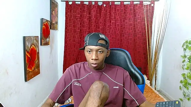 milo018 online show from June 2026 05:18:01 PM