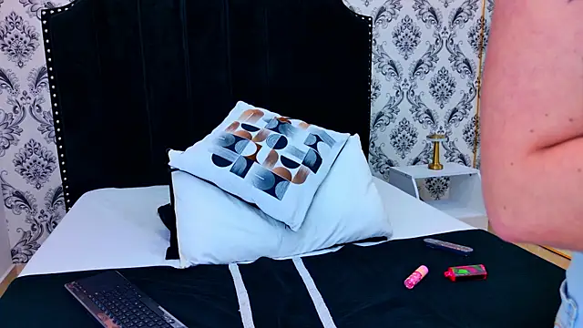 Snapshot of Danni_Night chatting on February 2026 03:16:02 AM Danni Night online show from February 2026 03:16:02 AM