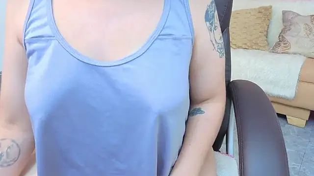 Chloe Noire online show from March 2026 12:42:02 PM