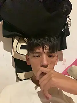 munt an online show from April 2026 06:02:01 PM