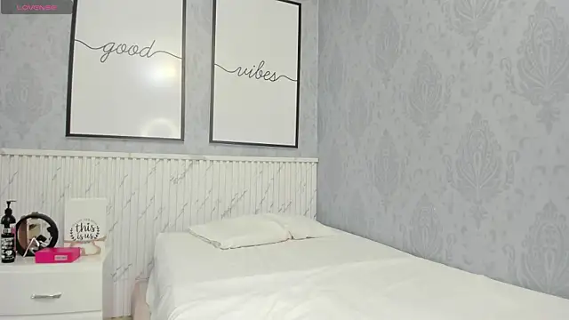 beautydoll18  online show from April 2026 10:26:01 AM