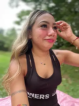 Snapshot of Dulce_Sofi_ chatting on February 2026 03:10:01 PM Dulce Sofi online show from February 2026 03:10:01 PM