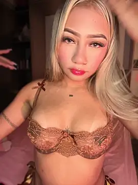 Dulce Sofi  online show from May 2026 02:08:02 AM