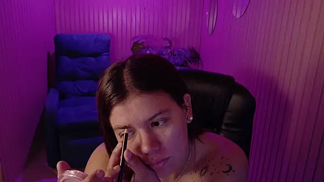 Alessia Monroe  online show from June 2026 07:58:02 PM