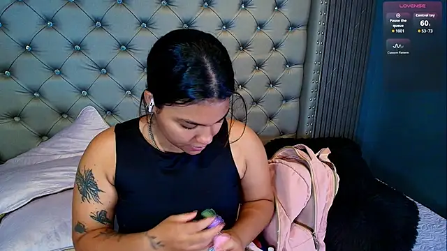 NAOMI cute  online show from April 2026 05:51:01 PM