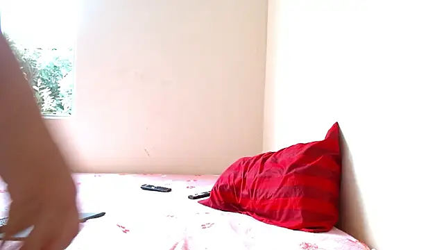 valkahot20 online show from March 2026 07:53:01 PM