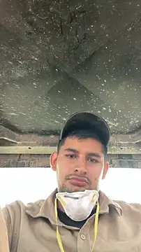 Snapshot of walterktm chatting on February 2026 09:24:01 PM walterktm online show from February 2026 09:24:01 PM