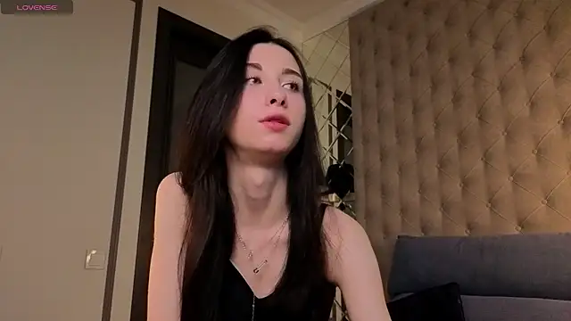 MiguelinaRasmuson online show from April 2026 11:11:01 AM