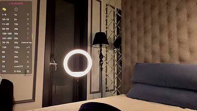 MiguelinaRasmuson online show from April 2026 11:04:01 AM