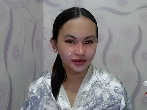 Snapshot of Sofia_Sweetheart18 chatting on February 2026 01:55:01 PM Sofia Sweetheart18 online show from February 2026 01:55:01 PM