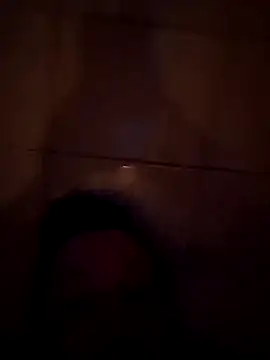 Snapshot of HottieHunter_ chatting on February 2026 09:13:01 PM HottieHunter online show from February 2026 09:13:01 PM