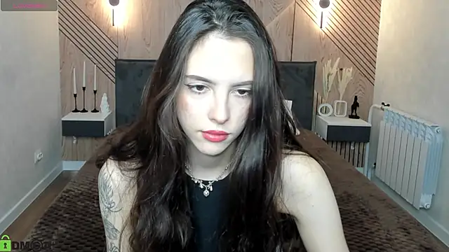 elise robbie online show from March 2026 01:02:01 AM