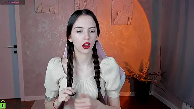 elise robbie online show from May 2026 05:30:02 PM