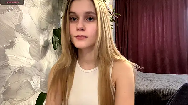 Snapshot of Nikamina chatting on February 2026 12:03:01 PM Nikamina online show from February 2026 12:03:01 PM