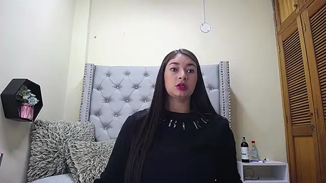 skarlett  36 online show from March 2026 01:59:02 PM