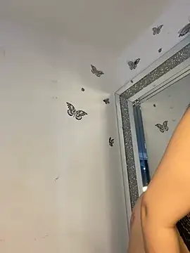 scarleth marquezz online show from May 2026 02:28:01 AM