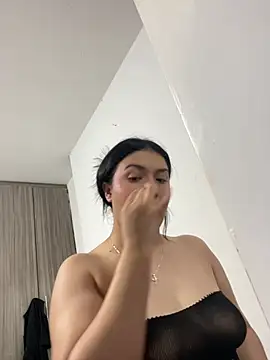 scarleth marquezz online show from May 2026 02:41:01 AM
